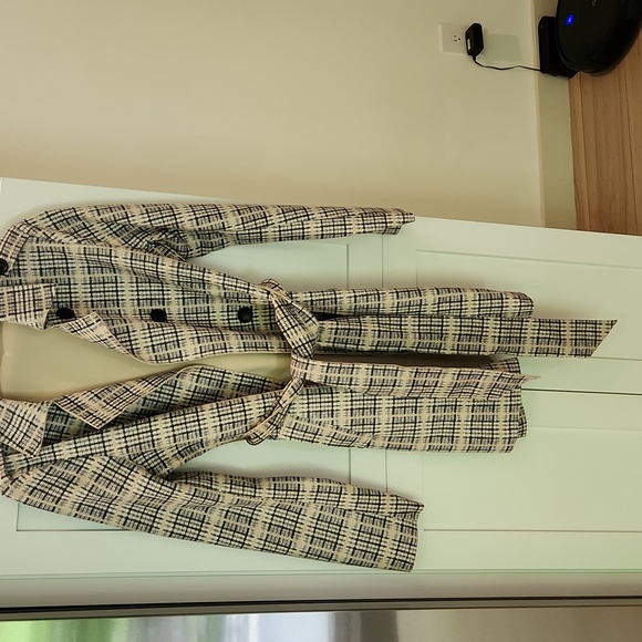 Spring coat - Picture 3 of 4